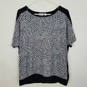 Chico's Leopard print short sleeve top Size